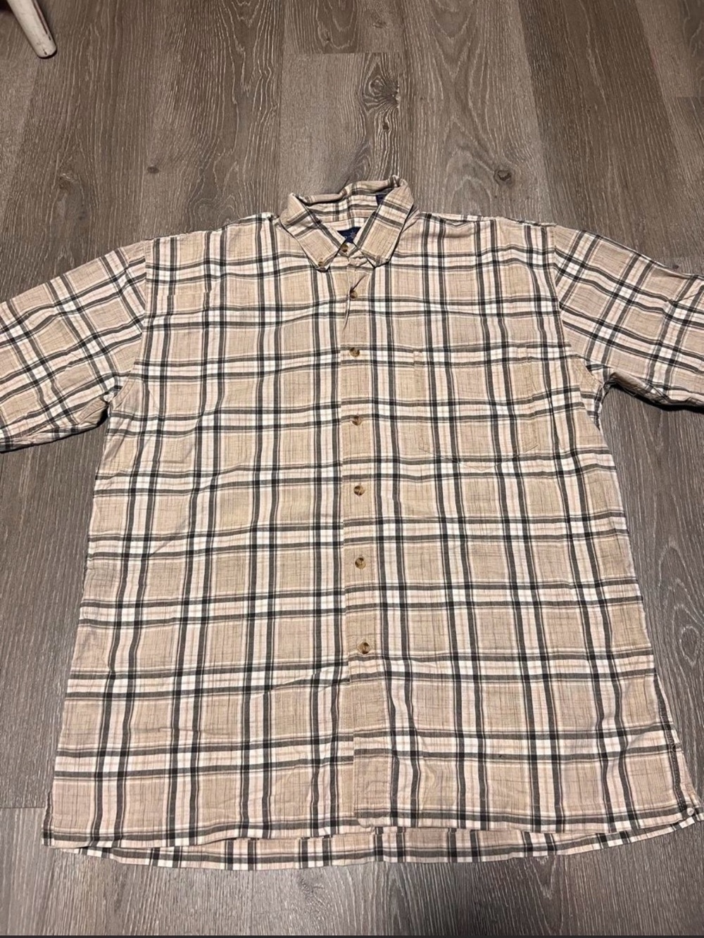 Casual Beige Plaid Short-Sleeve Button-Down Shirt